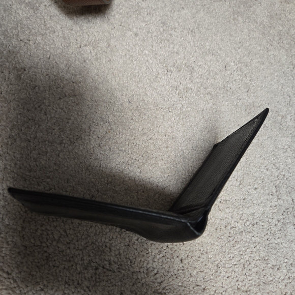 Cole Haan bifold wallet - Picture 6 of 7